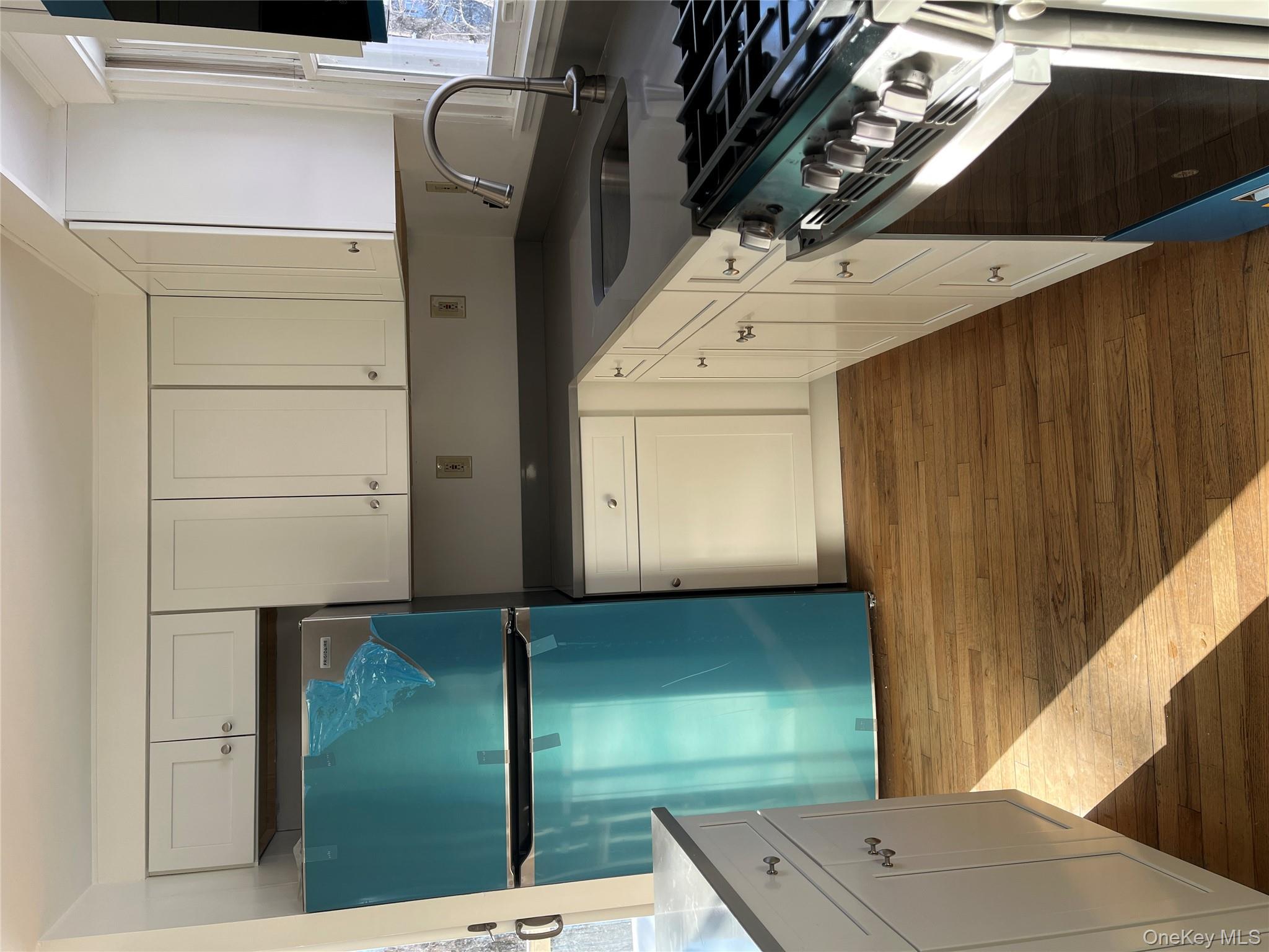 703 Croton Lake Road Mount Kisco, NY 10549 - Photo 6 of 16 Brand new kitchen