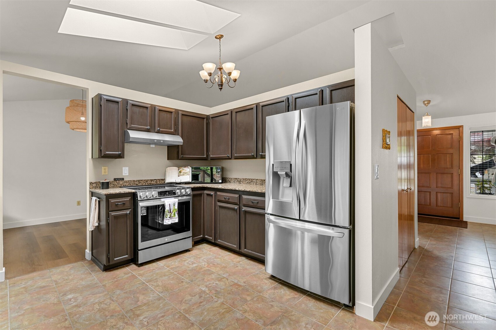 3808 Spring Coulee Road Bellingham, WA 98226 - Photo 15 of 38