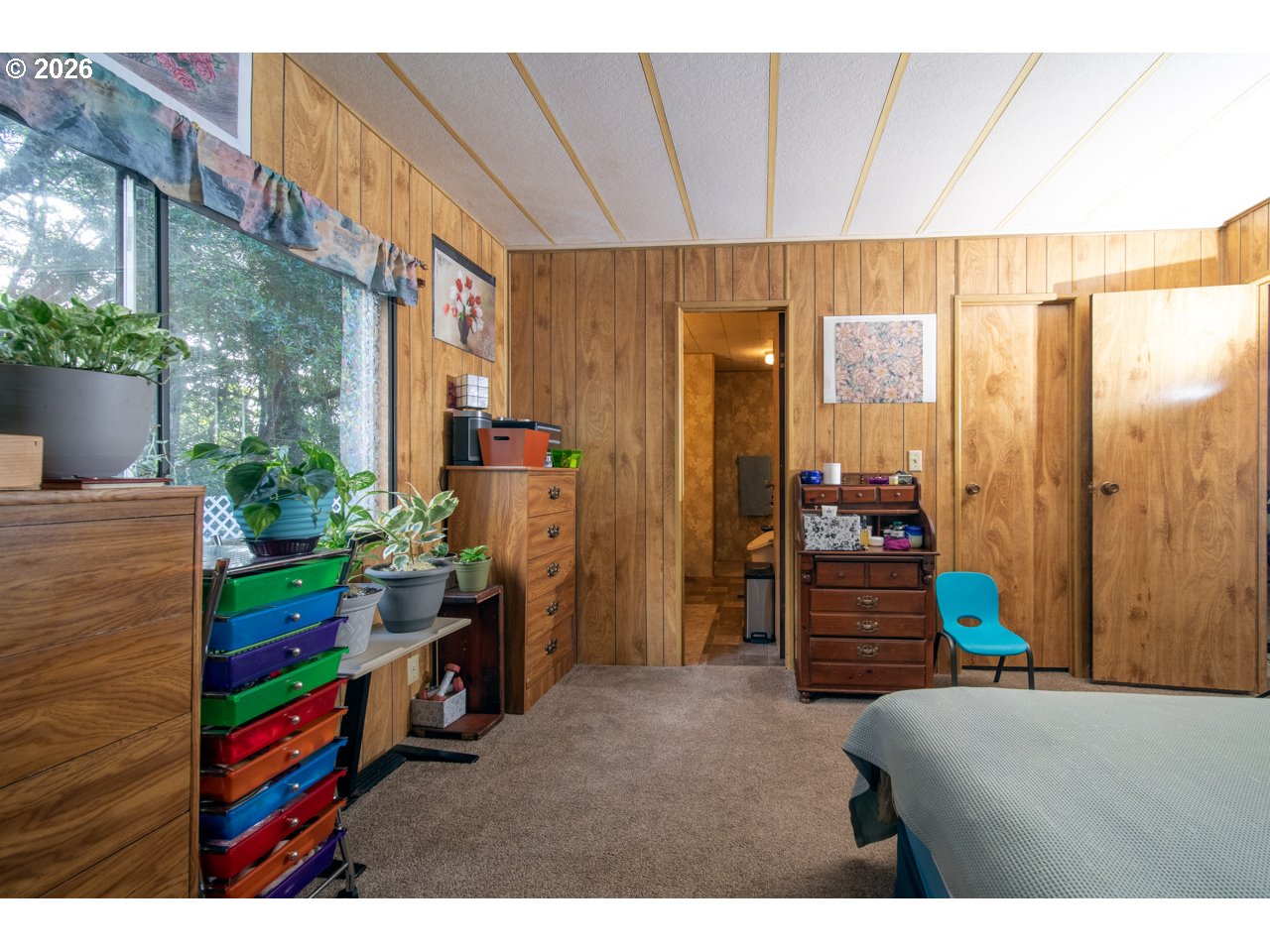 530 Myeena Loop Florence, OR 97439 - Photo 20 of 33 Primary Bedroom