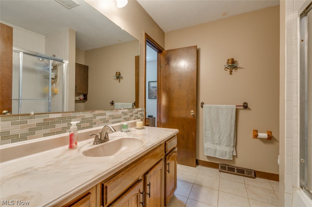 7230 Hodgson Road Mentor, OH 44060 - Photo 8 of 15 Gallery Image 8