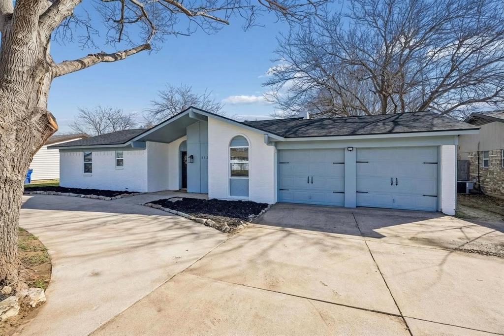 312 East Hampton Road Crowley, TX 76036 - Photo 6 of 22 a view of a house with a snow
