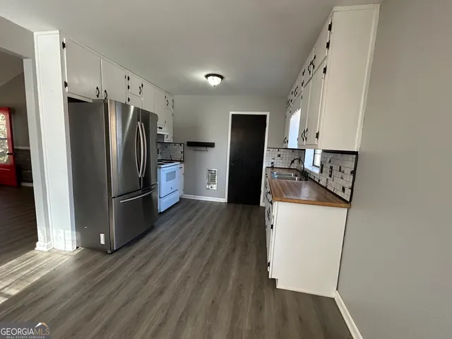 $1,795 | 3544 Lakeview Drive, Gainesville, GA 30501