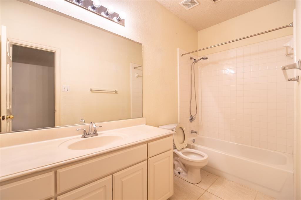 8216 Spring Valley Lane Plano, TX 75025 - Photo 20 of 26
