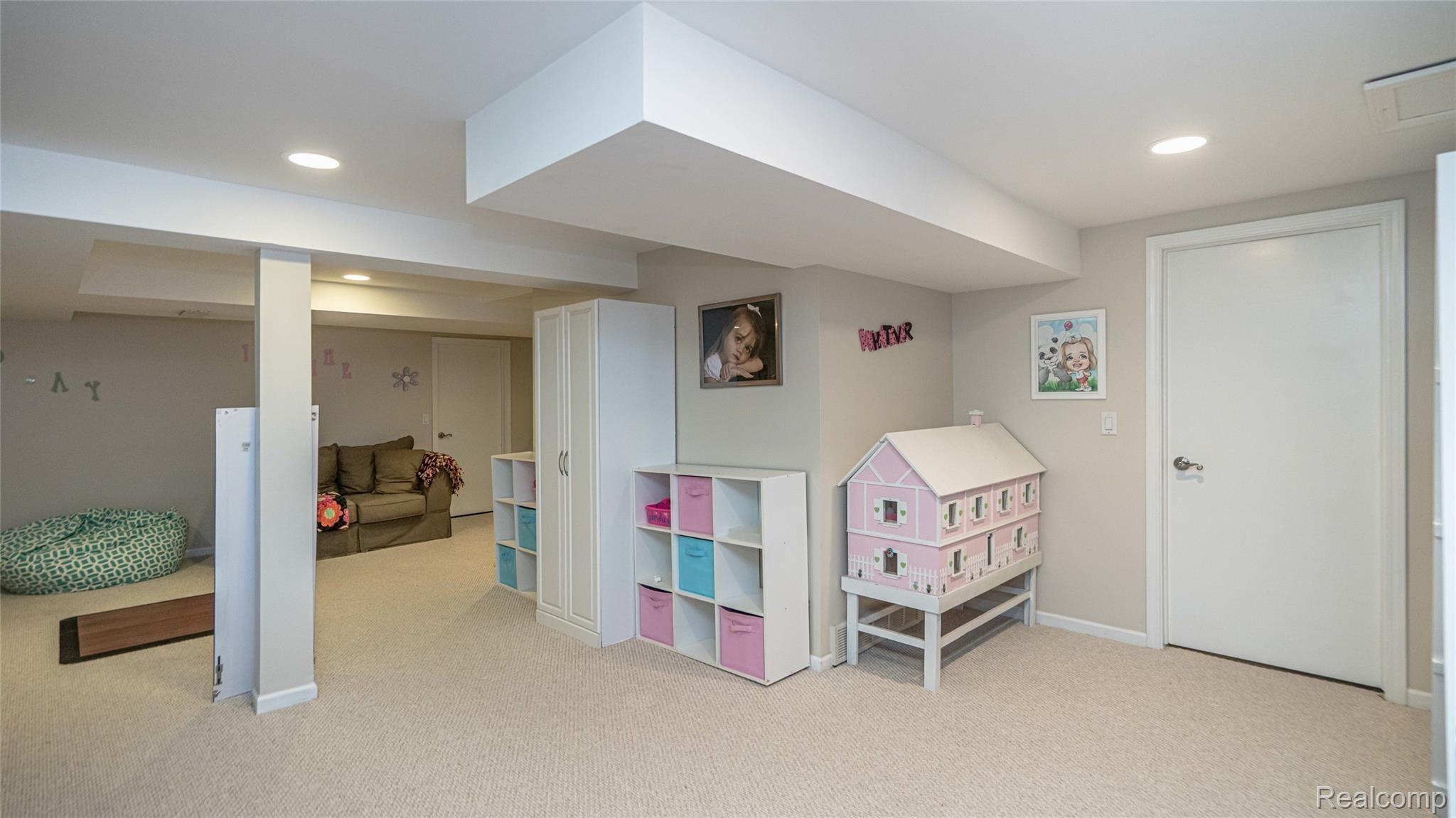 4697 Rivers Edge Drive Troy, MI 48098 - Photo 95 of 96 124_72.jpg