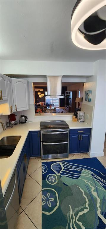 320 South Surf Road, Unit 704 Hollywood, FL 33019 - Photo 10 of 20 Large modern fully equipped kitchen