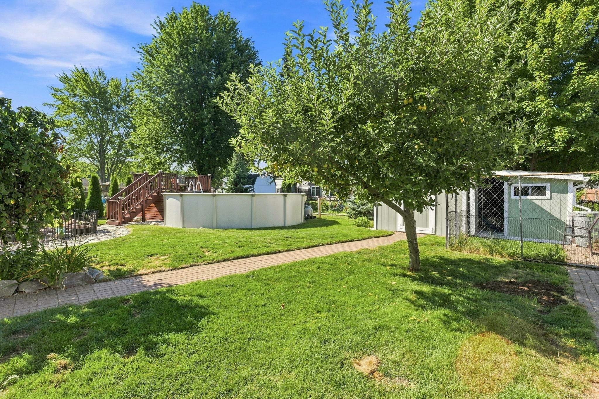 34710 Devonshire Road New Baltimore, MI 48047 - Photo 29 of 30 50217636-9111f6ad-98be-4cf2-8619-e01842e6f547.JPG