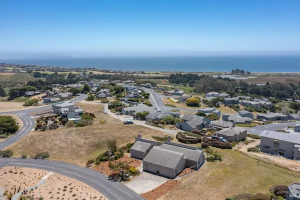 $1,649,000 | 2025 Dubloon Court, Bodega Bay, CA 94923