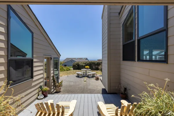 $1,649,000 | 2025 Dubloon Court, Bodega Bay, CA 94923