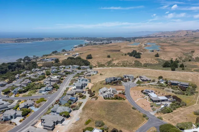 $1,699,000 | 2025 Dubloon Court, Bodega Bay, CA 94923