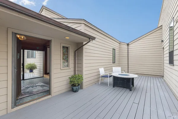 $1,649,000 | 2025 Dubloon Court, Bodega Bay, CA 94923