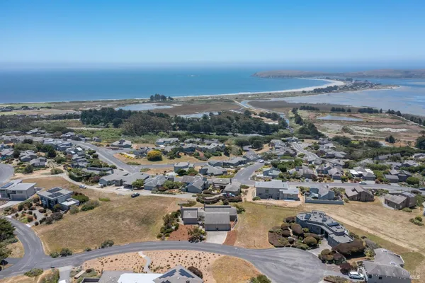 $1,649,000 | 2025 Dubloon Court, Bodega Bay, CA 94923