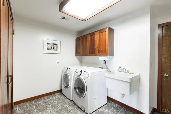 $1,649,000 | 2025 Dubloon Court, Bodega Bay, CA 94923