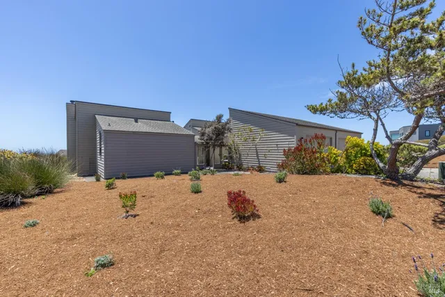 $1,699,000 | 2025 Dubloon Court, Bodega Bay, CA 94923
