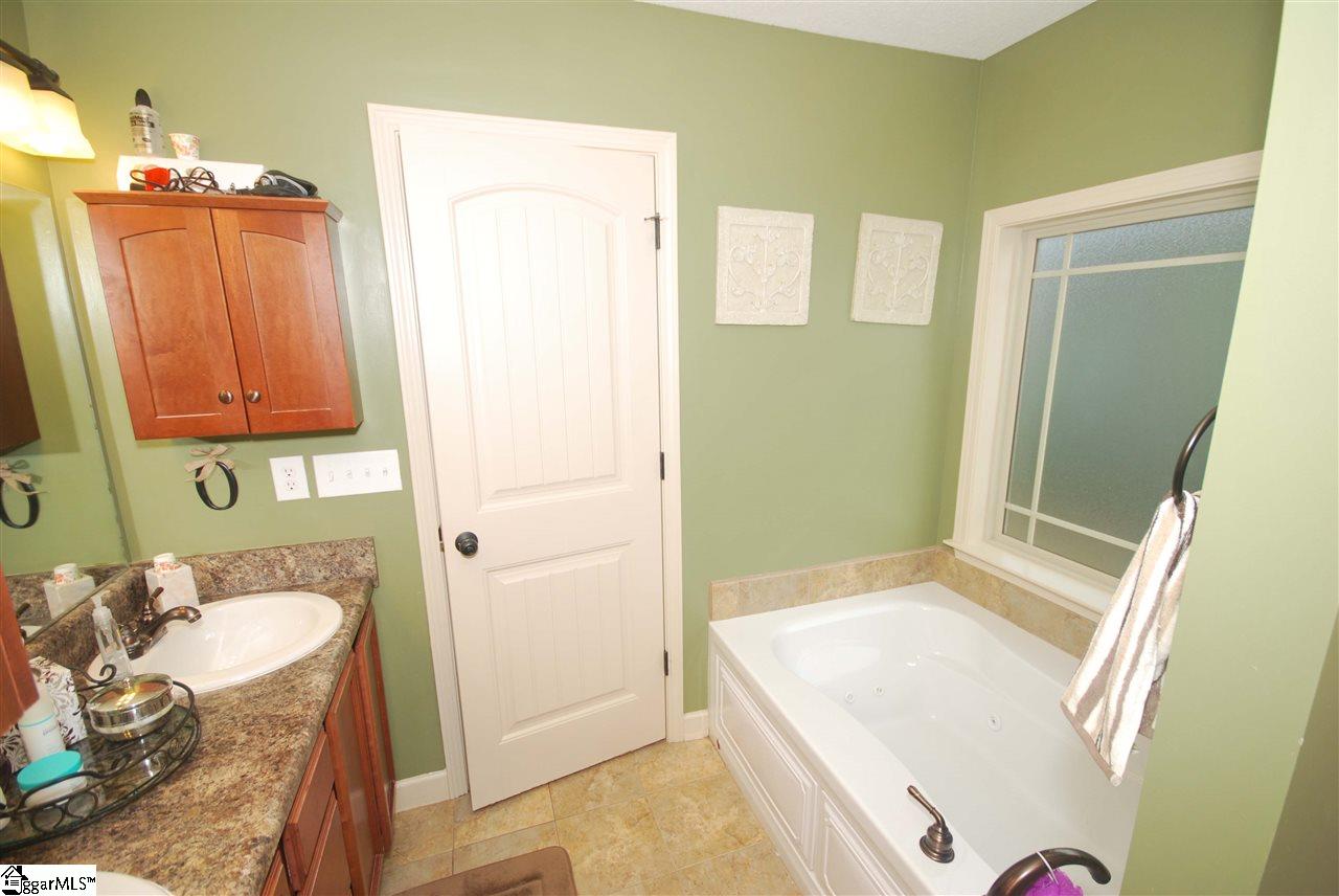 513 Marchbanks Road Boiling Springs, SC 29316 - Photo 33 of 36 Gallery Image 33
