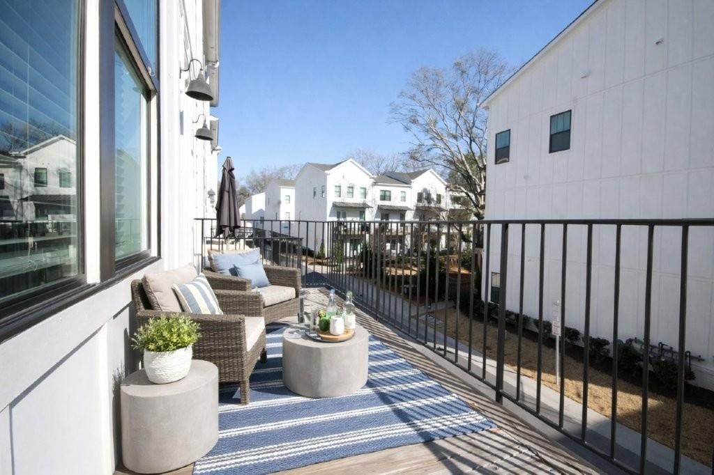 2475 Sycamore Road Northwest Atlanta, GA 30318 - Photo 20 of 24