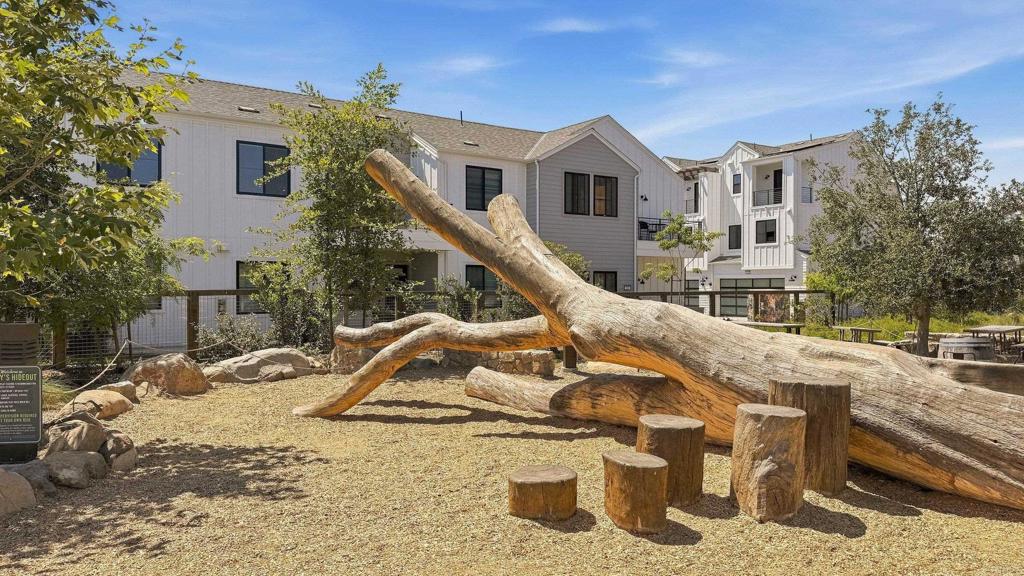 1601 San Remo Place, Unit 101 Encinitas, CA 92024 - Photo 32 of 39