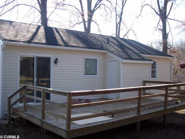 10220 Carol Anne Road Chesterfield, VA 23832 - Photo 2 of 4 Exterior Back