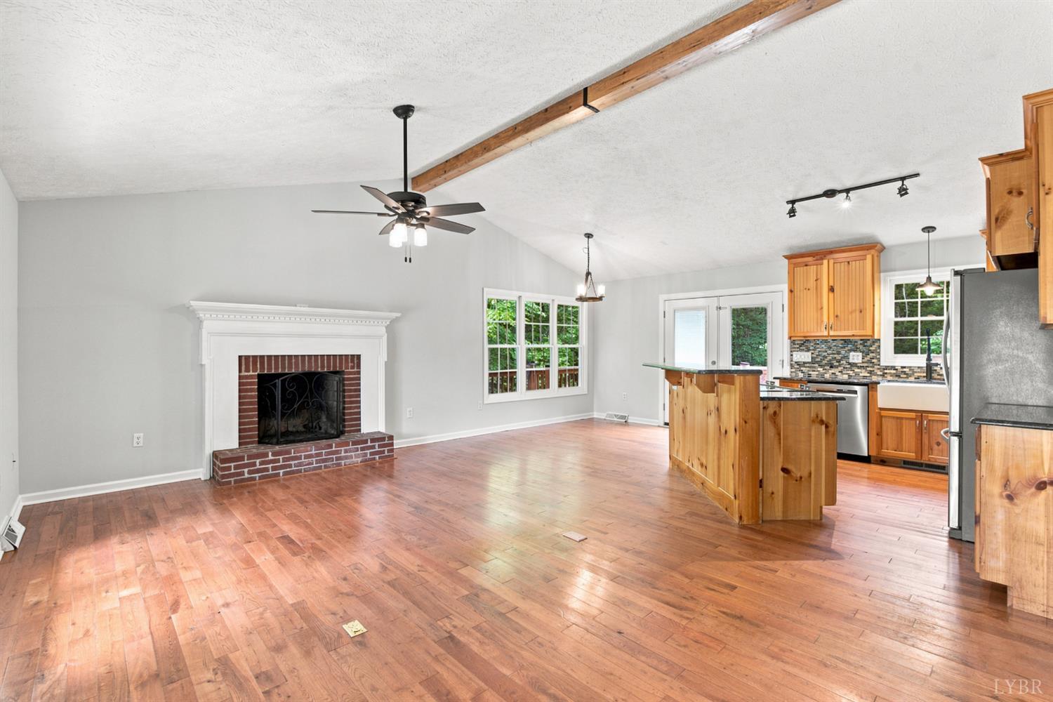 137 Deer Path Rustburg, VA 24588 - Photo 3 of 61