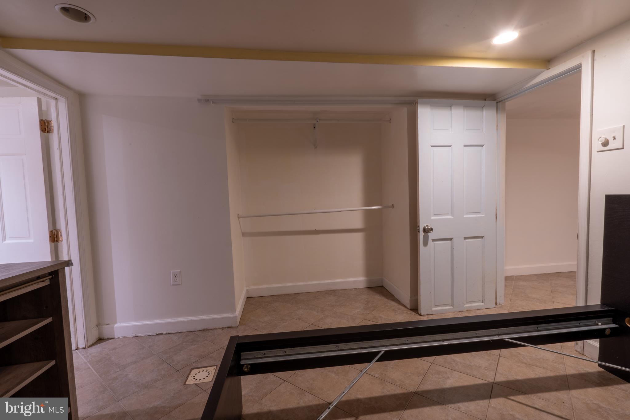 3618 Emerald Street Philadelphia, PA 19134 - Photo 21 of 34 a view of mirror