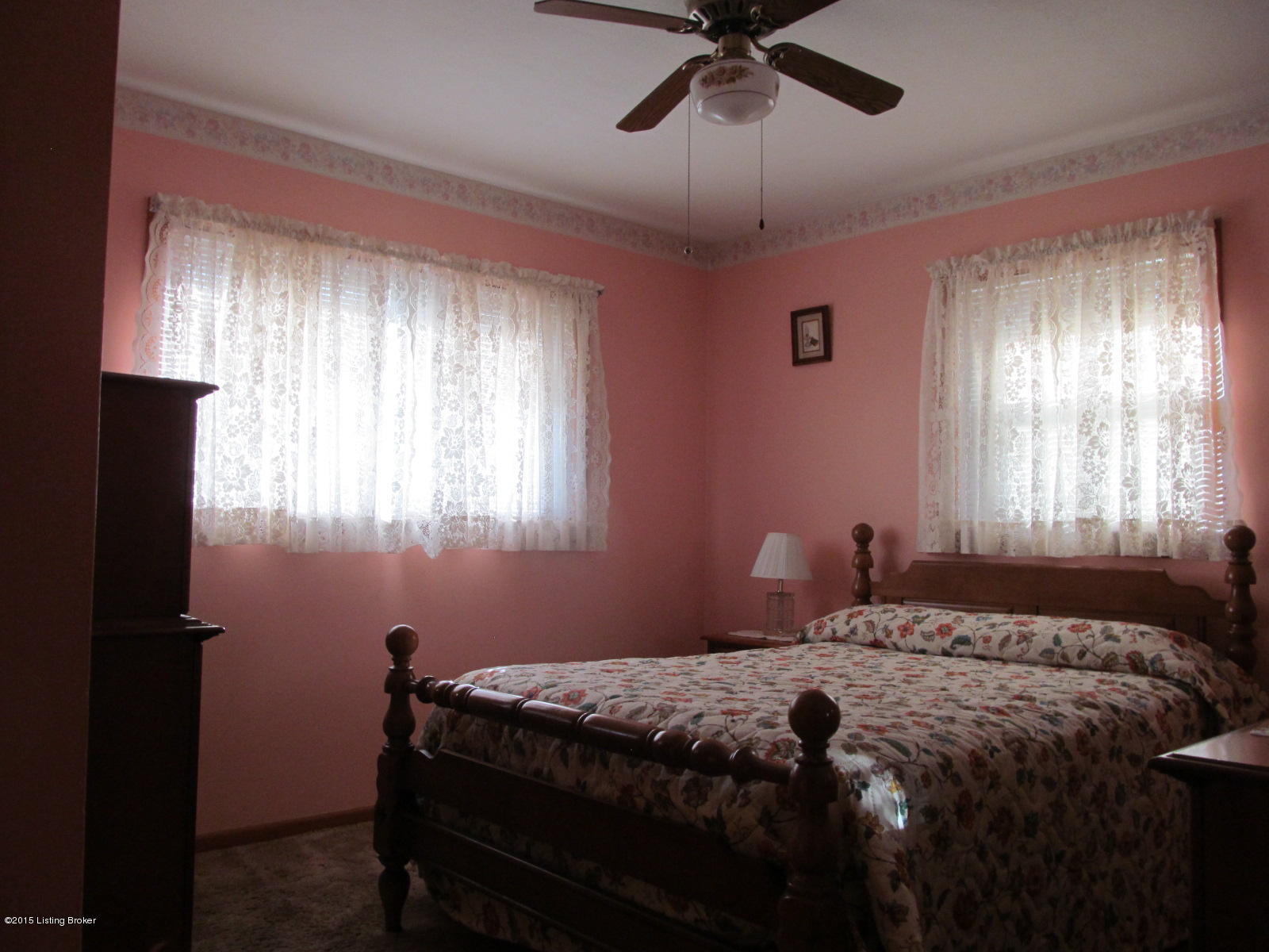 6331 Doe Run Road Louisville, KY 40216 - Photo 20 of 38 IMG_2157