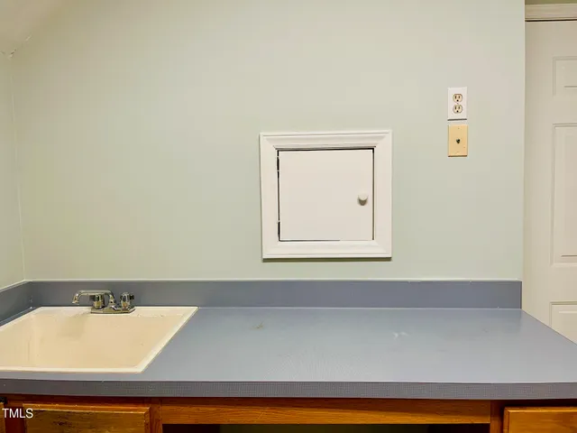 a view of livingroom with hardwood floor and a ceiling fan