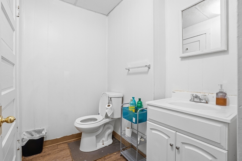 154 Perry Avenue Worcester, MA 01610 - Photo 19 of 34