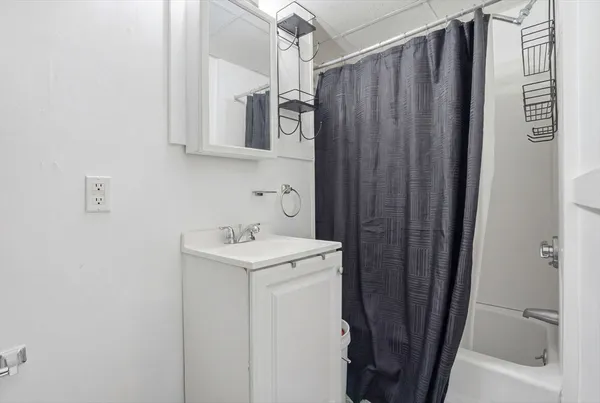 $850,000 | 154 Perry Avenue, Worcester, MA 01610