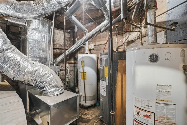 $850,000 | 154 Perry Avenue, Worcester, MA 01610