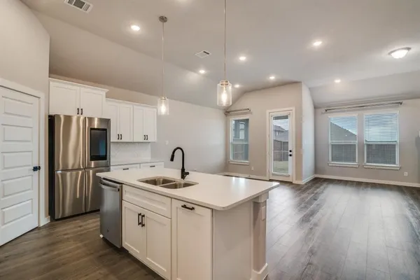 $2,300 | 7015 Hopper Court, Royse City, TX 75189