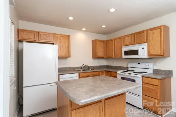 $1,500 | 110 Navigator Court, Mooresville, NC 28117