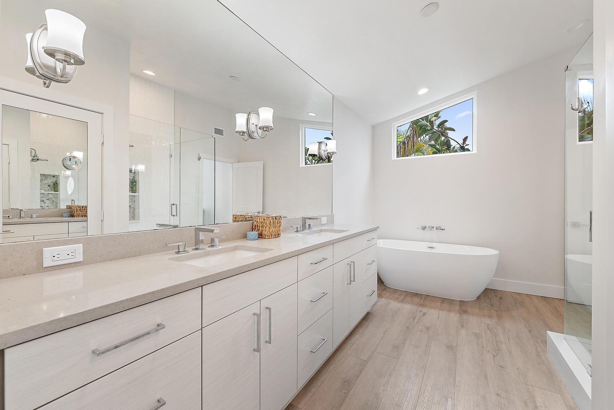 104 Sunfish Lane Jupiter, FL 33477 - Photo 22 of 38 Primary Bathroom