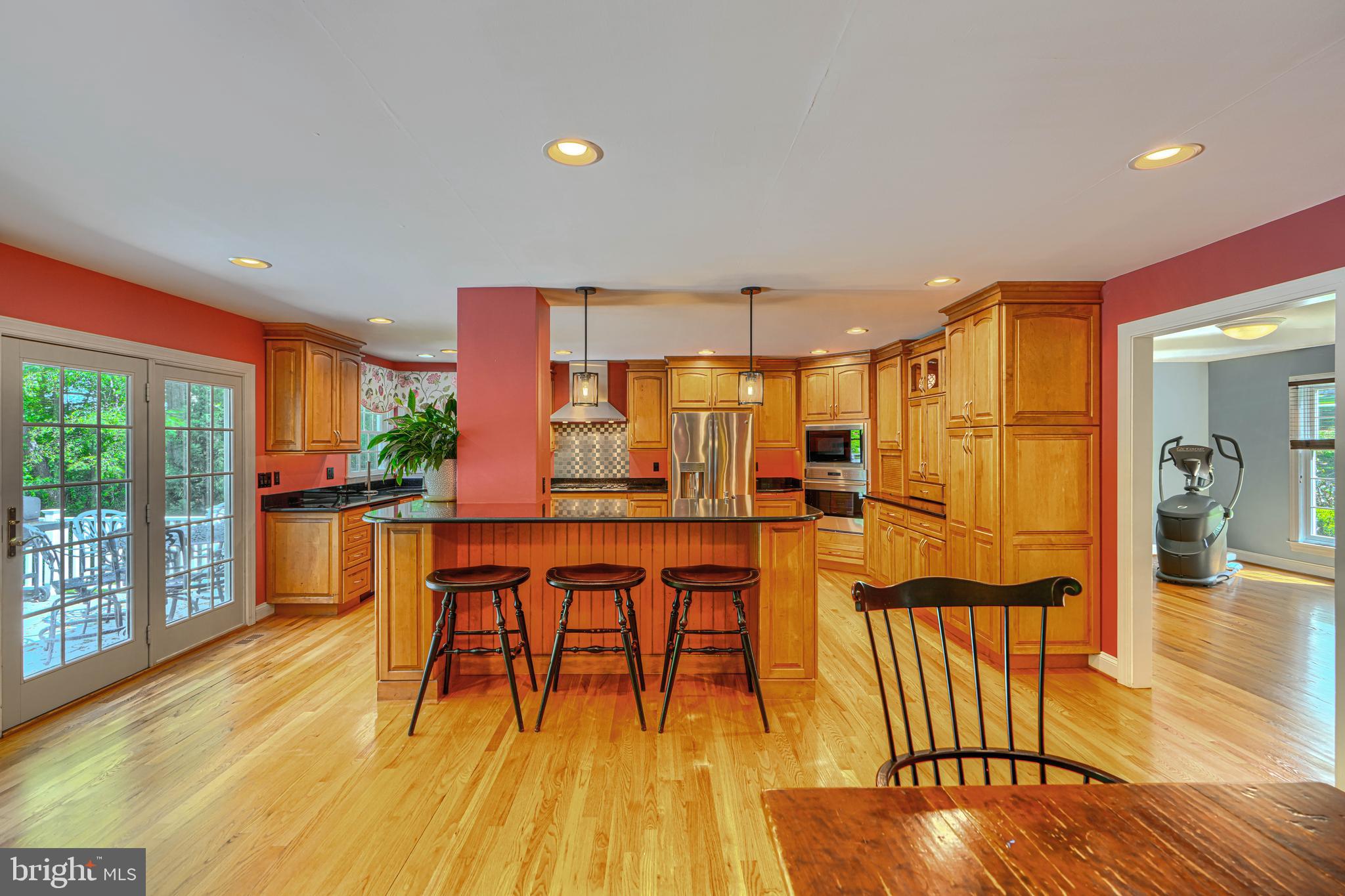 13908 Foxland Road Phoenix, MD 21131 - Photo 13 of 49 Large eat in Kitchen