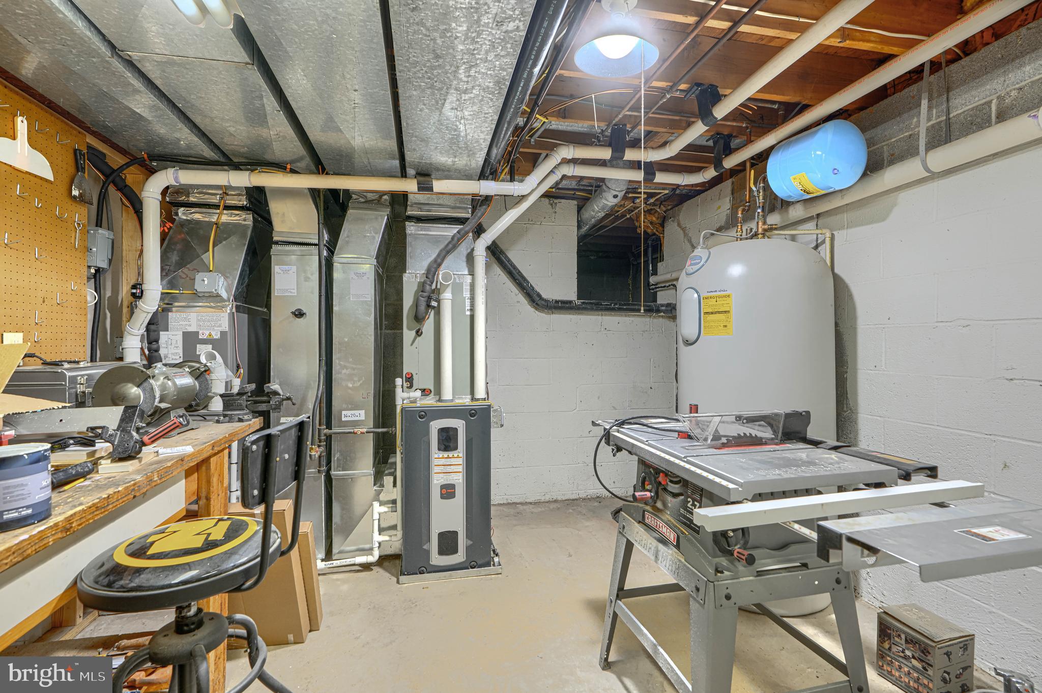 13908 Foxland Road Phoenix, MD 21131 - Photo 45 of 49 Lower level with outside entrance