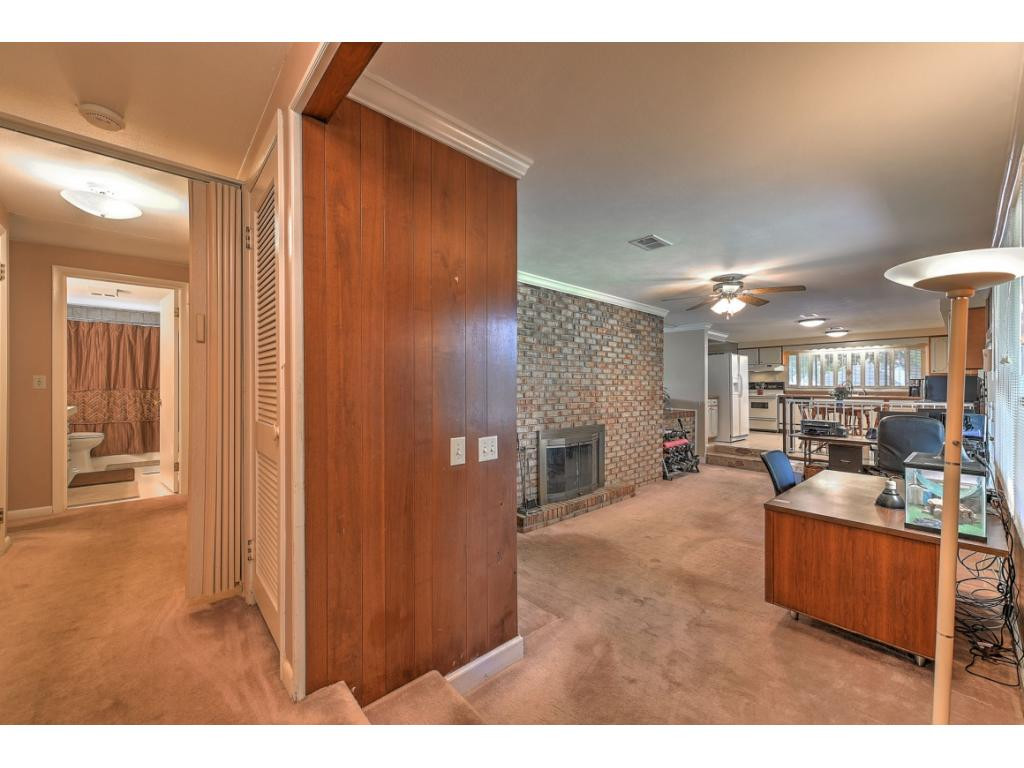 2136 Heatherly Road Kingsport, TN 37660 - Photo 16 of 34 Photo 17