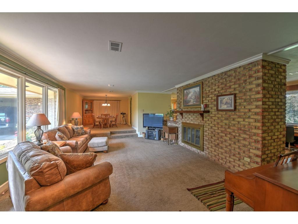 2136 Heatherly Road Kingsport, TN 37660 - Photo 4 of 34 Photo 4
