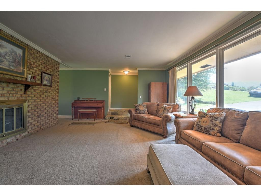 2136 Heatherly Road Kingsport, TN 37660 - Photo 6 of 34 Photo 6