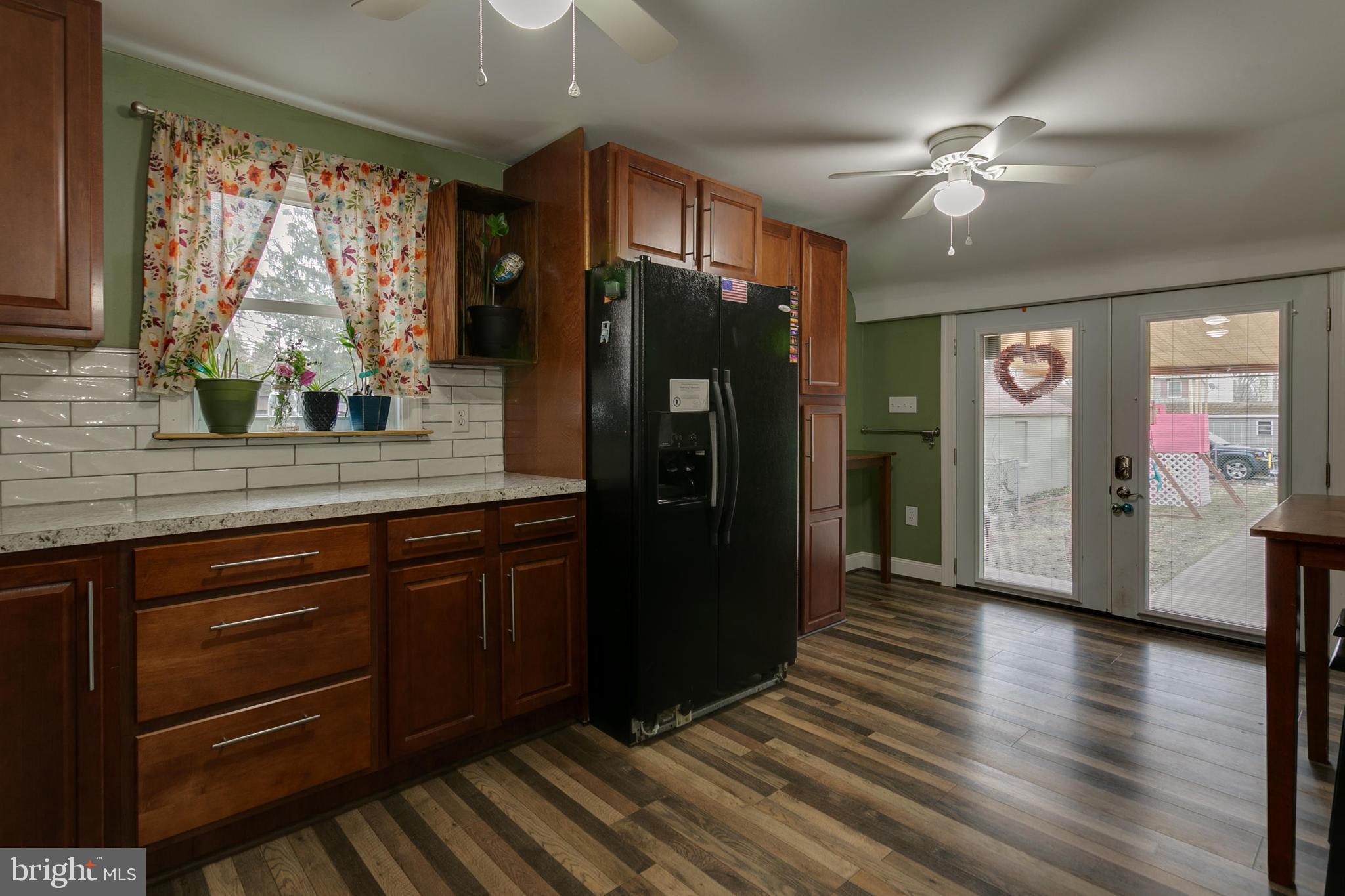 642 New Street Spring City, PA 19475 - Photo 5 of 24