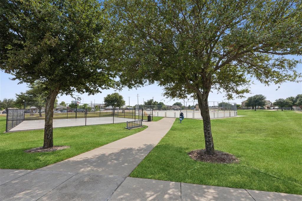 14045 Rodeo Daze Drive Fort Worth, TX 76052 - Photo 32 of 38