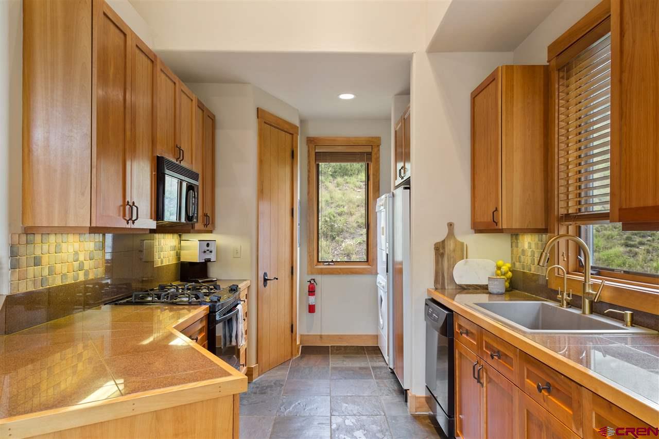 333 Adams Ranch Road, Unit 202 Mountain Village, CO 81435 - Photo 10 of 24 Gallery Image 10