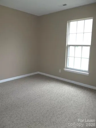 $1,800 | 115 West Bank Drive, Charlotte, NC 28214