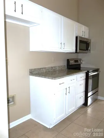 $1,800 | 115 West Bank Drive, Charlotte, NC 28214