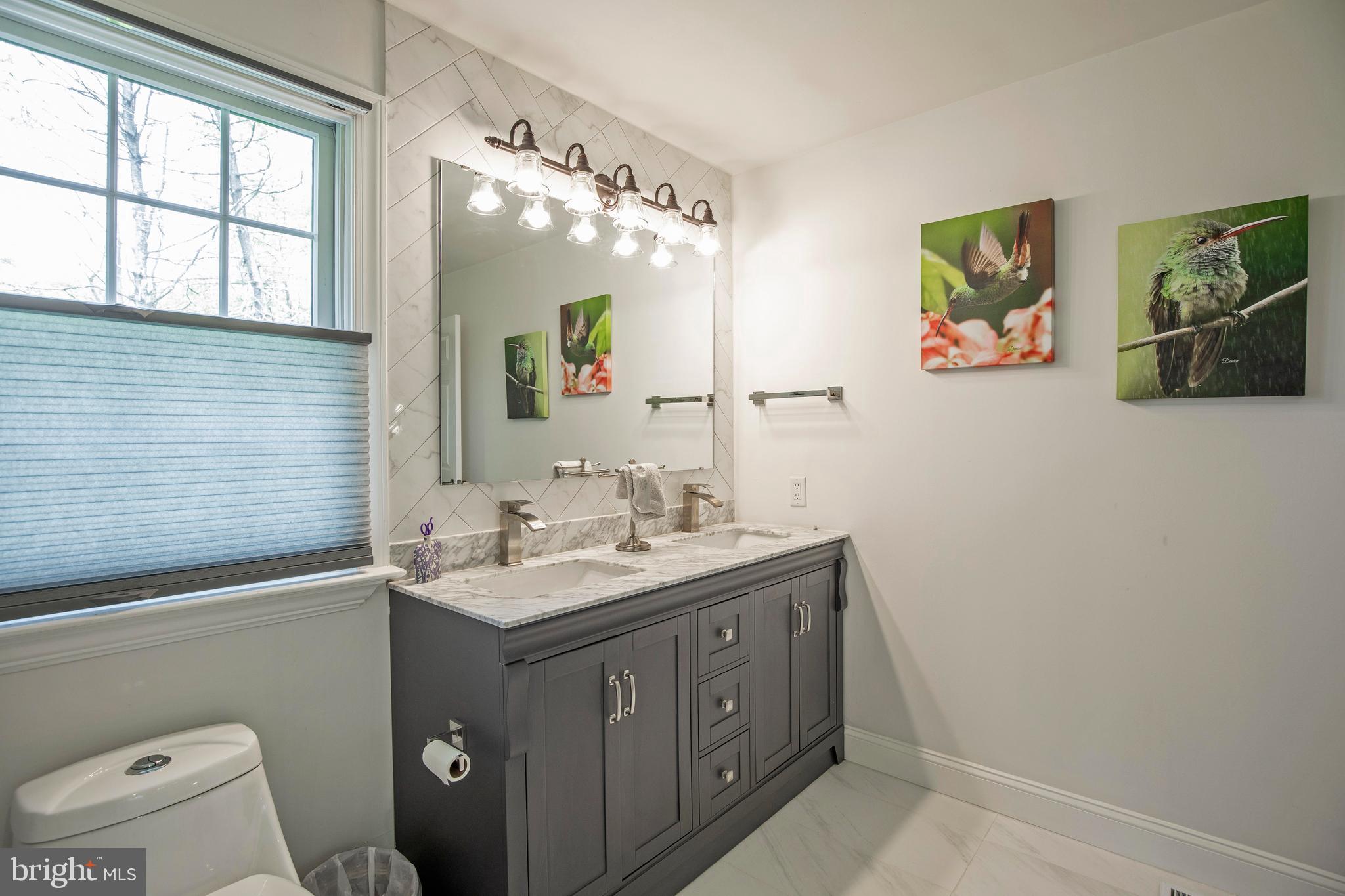 1113 Slotter Road Perkasie, PA 18944 - Photo 25 of 51 owner's bath