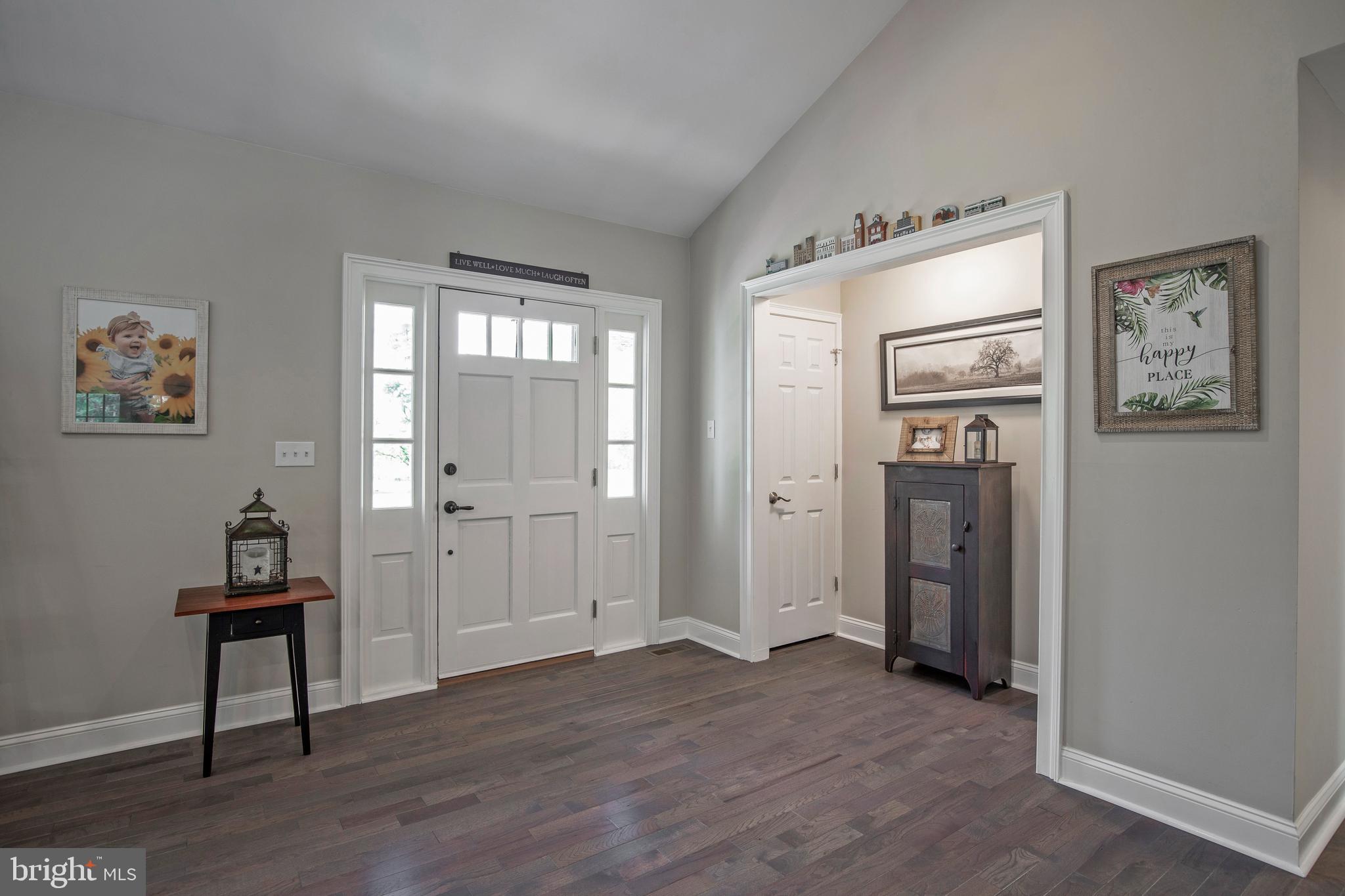 1113 Slotter Road Perkasie, PA 18944 - Photo 5 of 51 Entry
