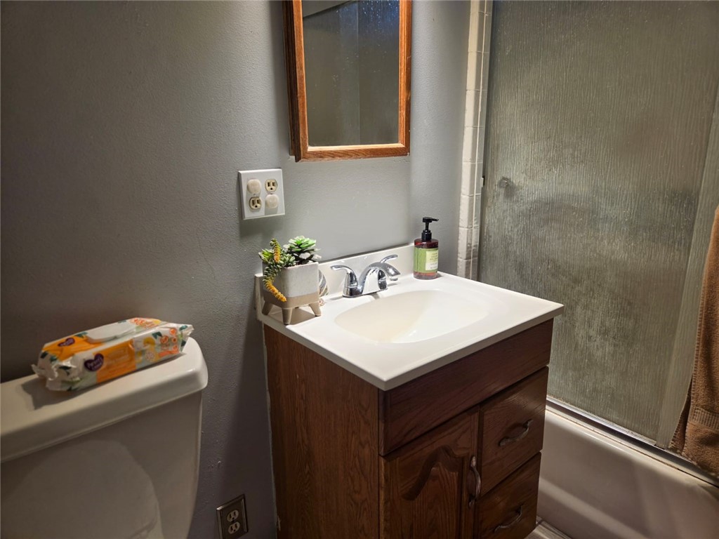 444 Ave R-9 Palmdale, CA 93550 - Photo 12 of 35 Gallery Image 12