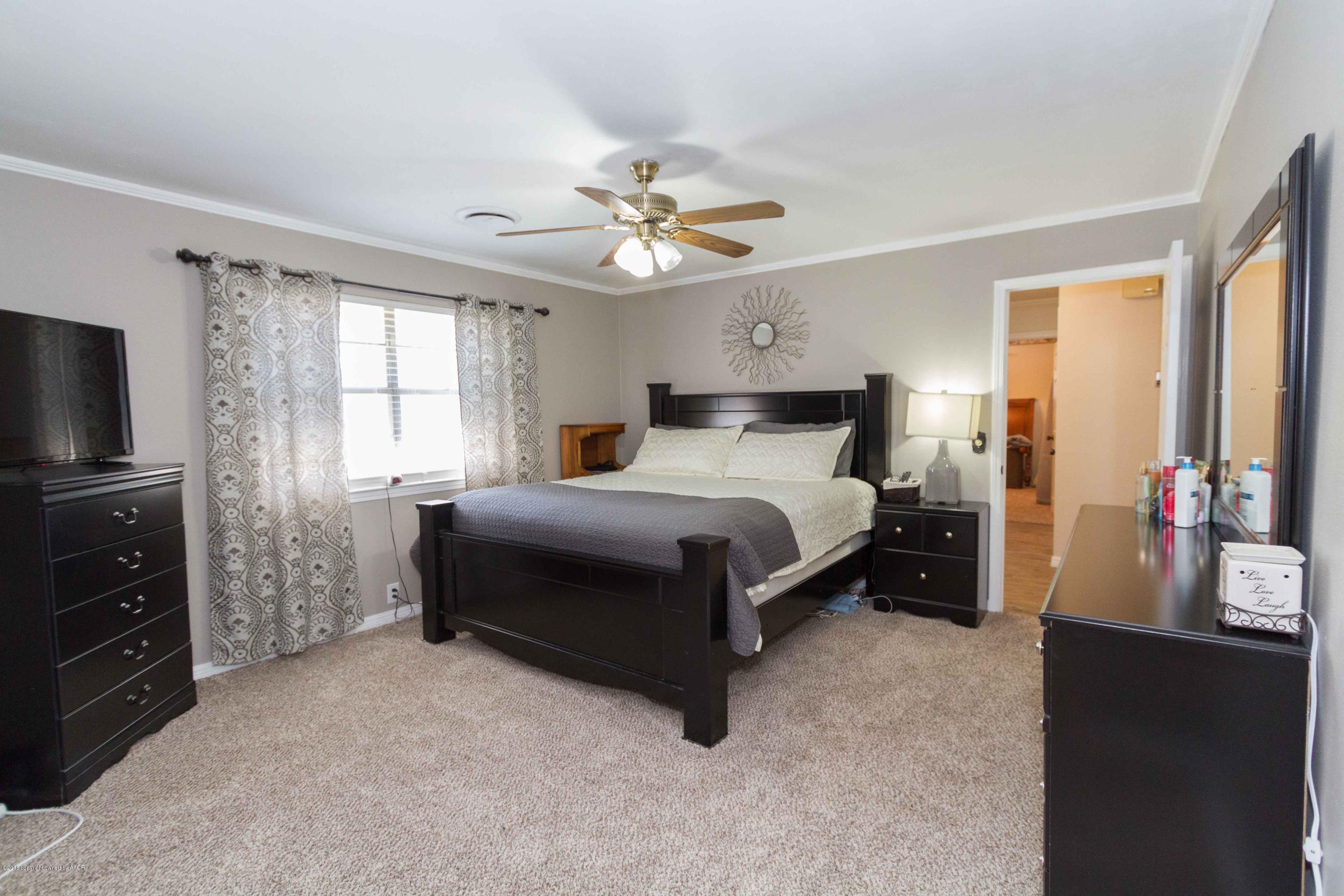 7212 Gainsborough Road Amarillo, TX 79106 - Photo 12 of 23 MASTER VIEW 2
