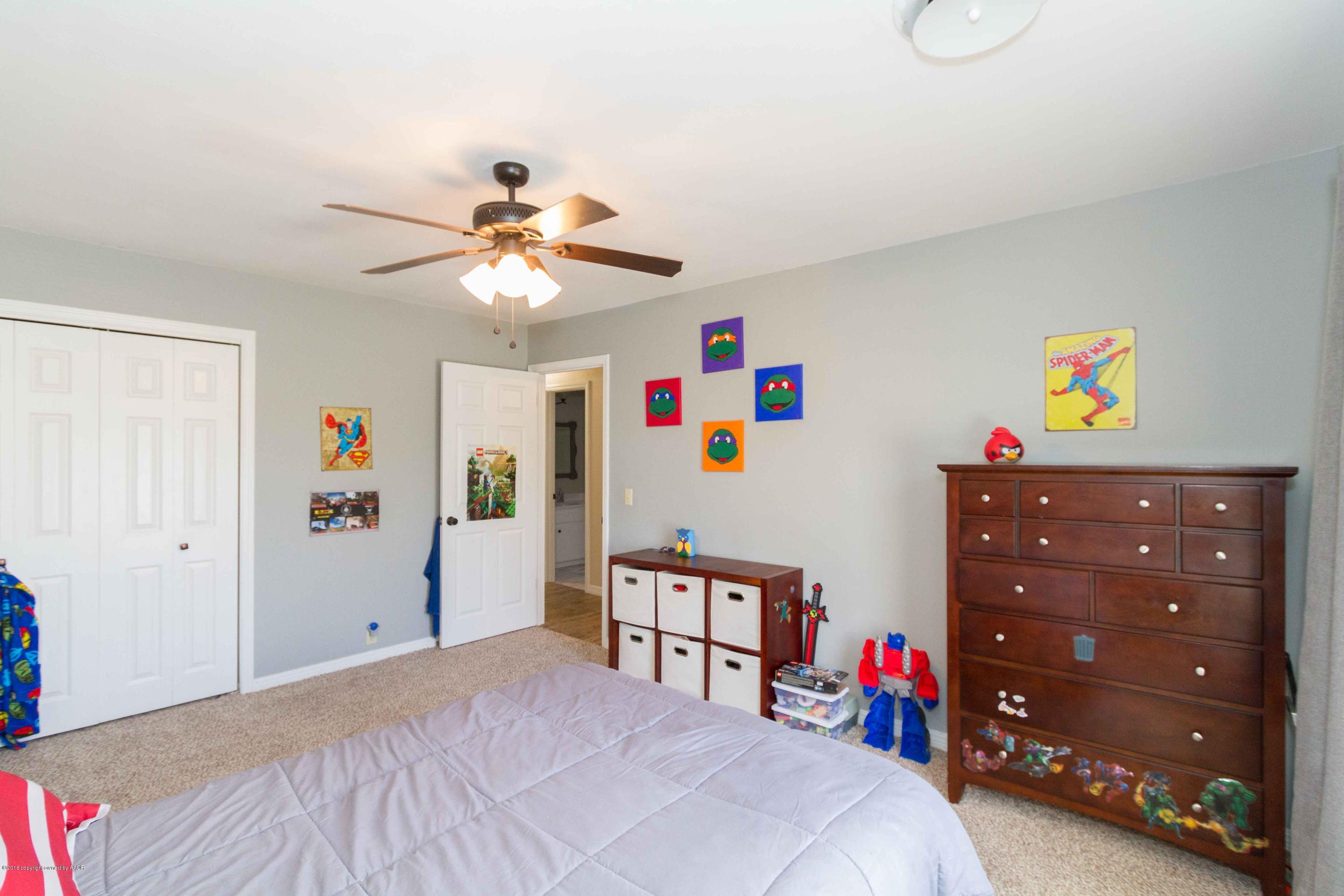 7212 Gainsborough Road Amarillo, TX 79106 - Photo 17 of 23 BEDROOM 2 VIEW 2