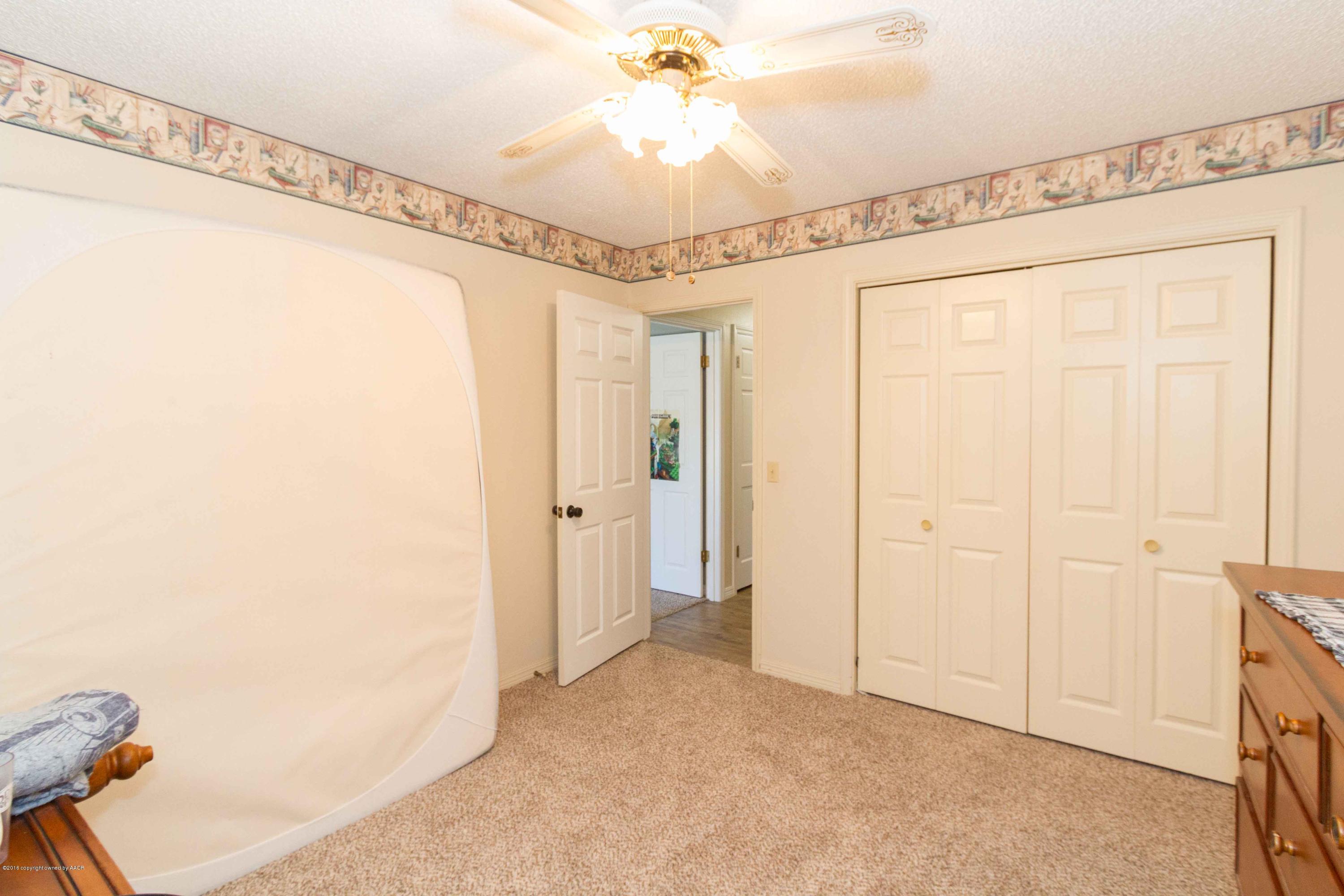 7212 Gainsborough Road Amarillo, TX 79106 - Photo 19 of 23 BEDROOM 3