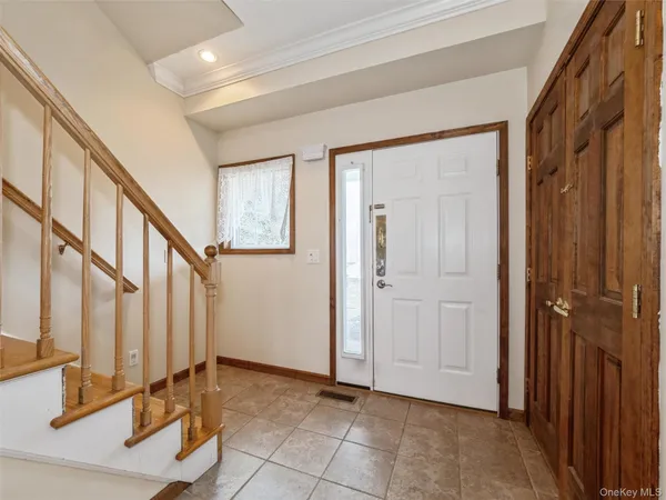 $499,000 | 43 Aveonis Court, Fishkill, NY 12524