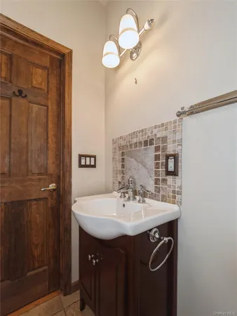 $499,000 | 43 Aveonis Court, Fishkill, NY 12524