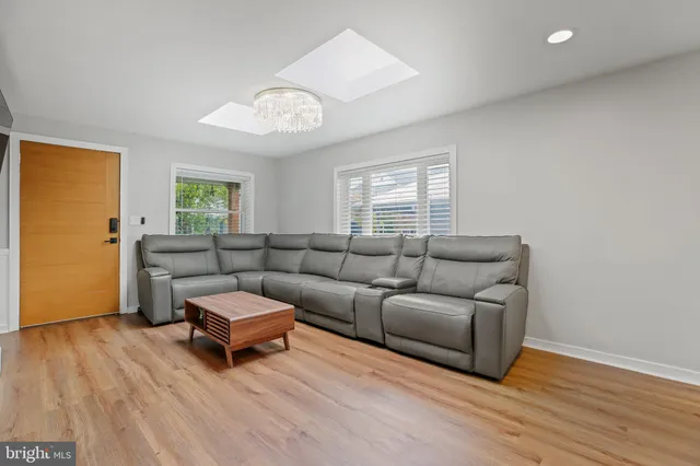 $440,000 | 103 Pennsylvania Avenue, Frederick, MD 21701